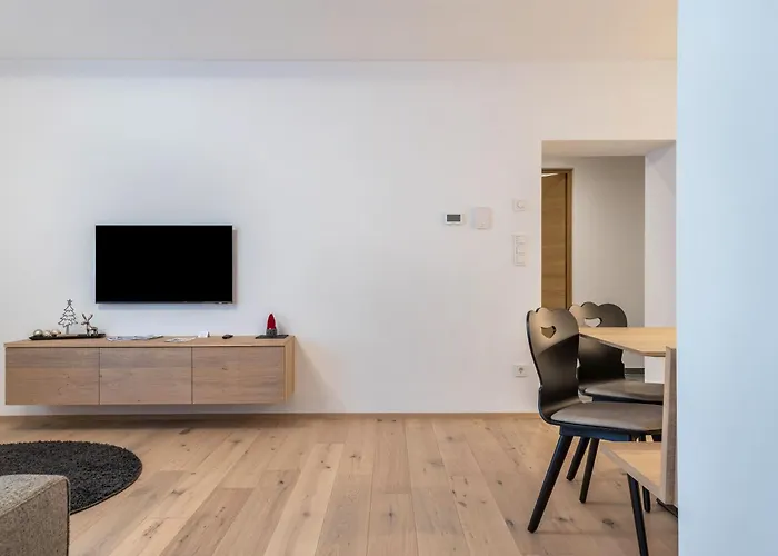 Mountain Meadows Apt 4